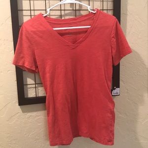 V-Neck t shirt